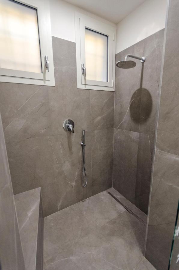 Dimora Santo Stefano: Ampia, Con Giardino Privato Appartement Bologna Buitenkant foto