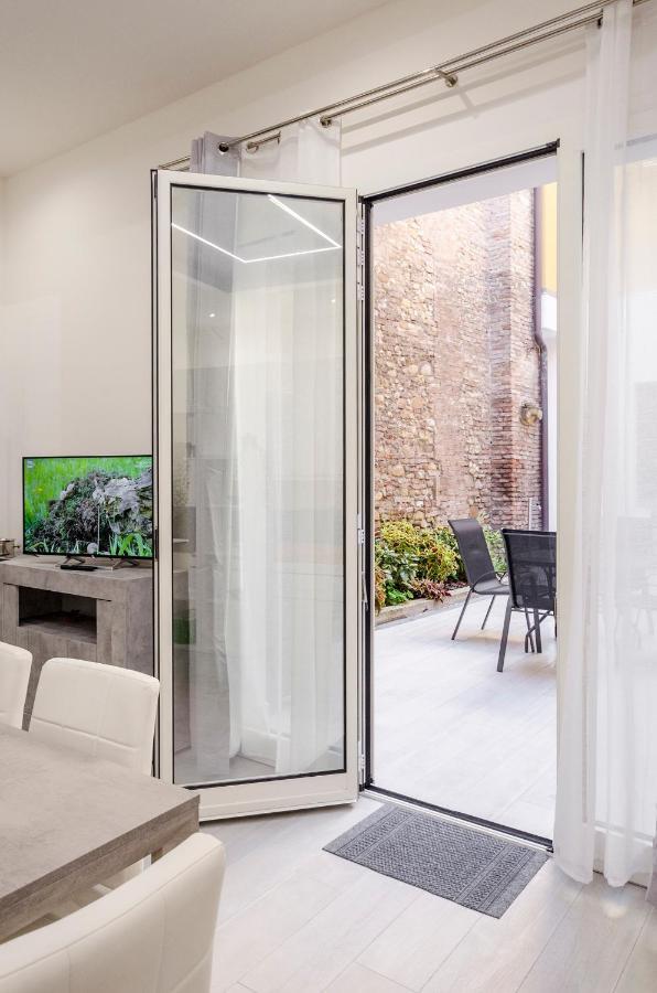 Dimora Santo Stefano: Ampia, Con Giardino Privato Appartement Bologna Buitenkant foto